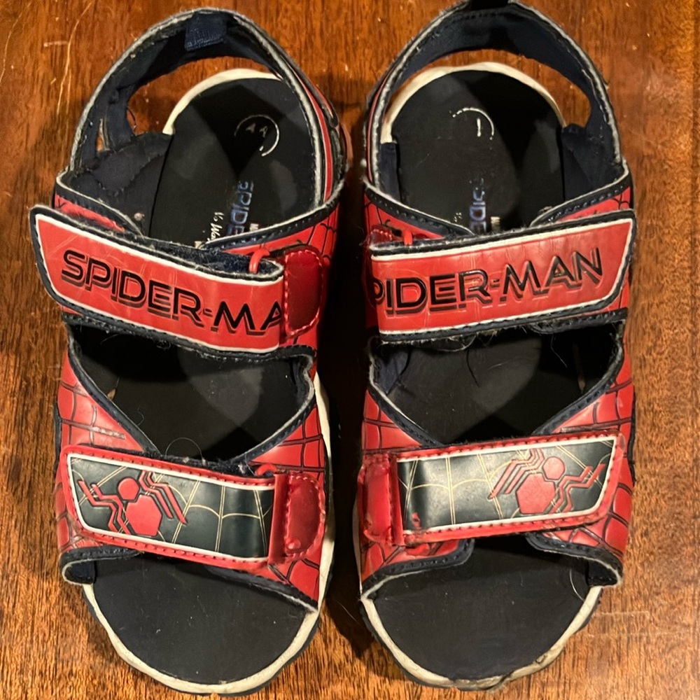 🚒 Spiderman Sandals